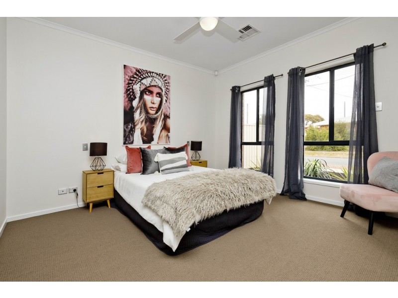 2A Florey Street, Seaton SA 5023