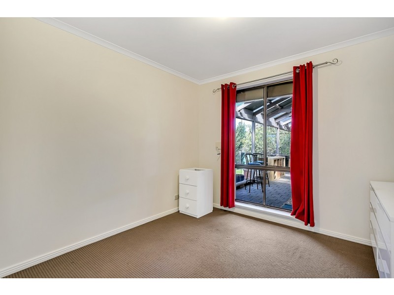 18 Lapwing Street, Hallett Cove SA 5158