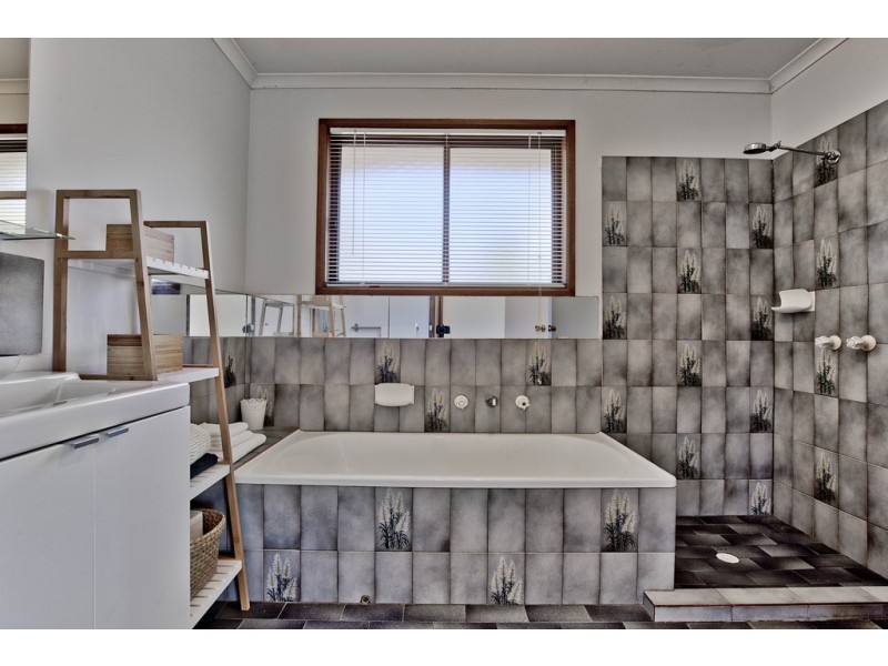 4 Olga Court, Morphett Vale SA 5162