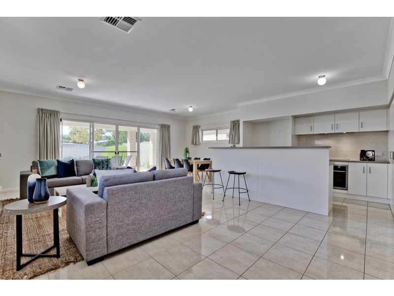 13A Crown Street, Dover Gardens SA 5048