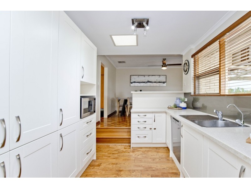 2 Synnett Court, Seaview Downs SA 5049