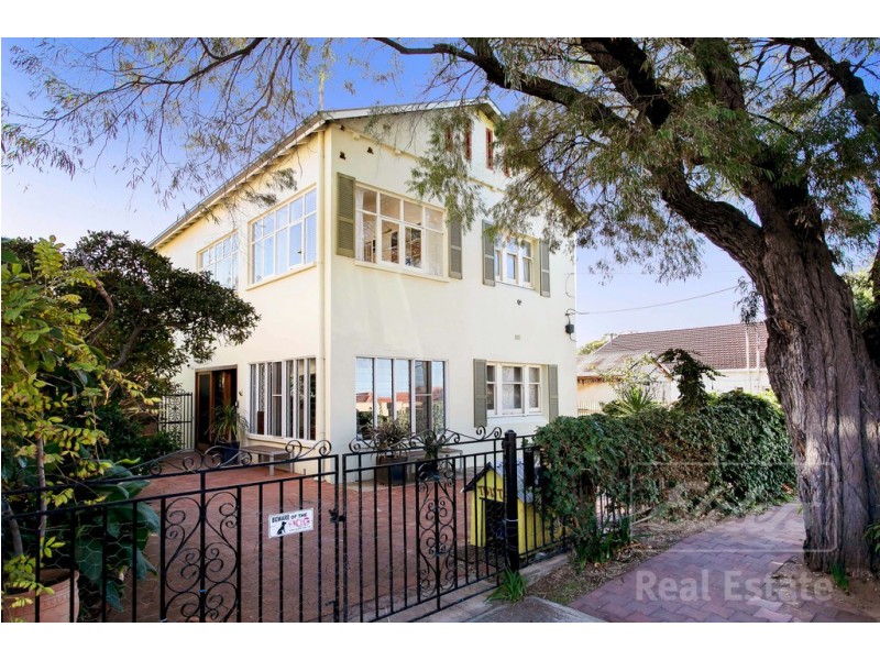 2 Cambridge Terrace, Brighton SA 5048
