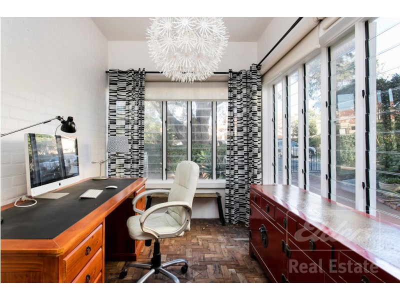 2 Cambridge Terrace, Brighton SA 5048