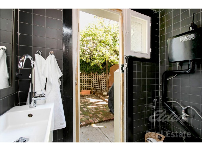 2 Cambridge Terrace, Brighton SA 5048