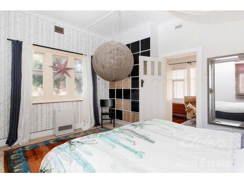 2 Cambridge Terrace, Brighton SA 5048
