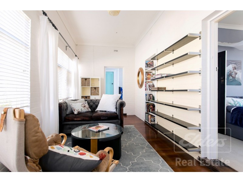 2 Cambridge Terrace, Brighton SA 5048
