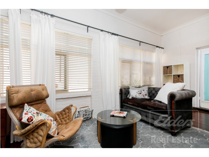 2 Cambridge Terrace, Brighton SA 5048