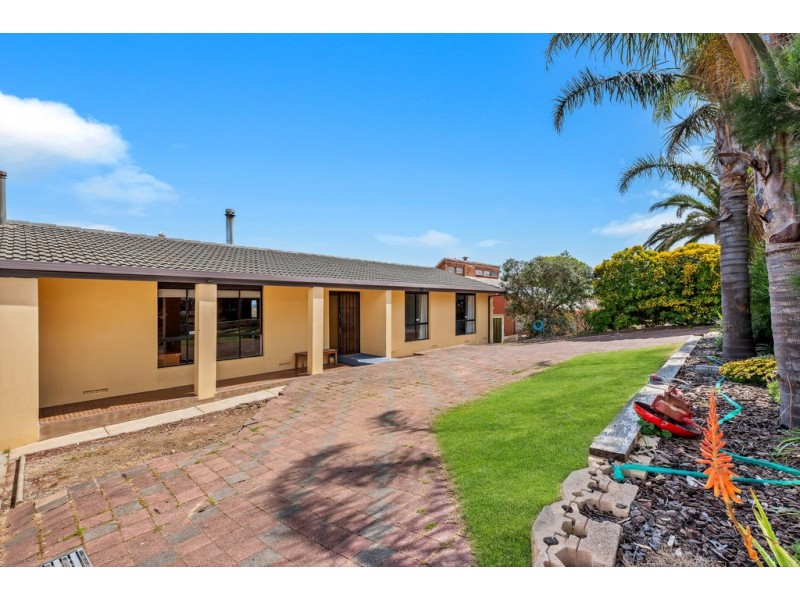 15 Darwendale Street, Huntfield Heights SA 5163