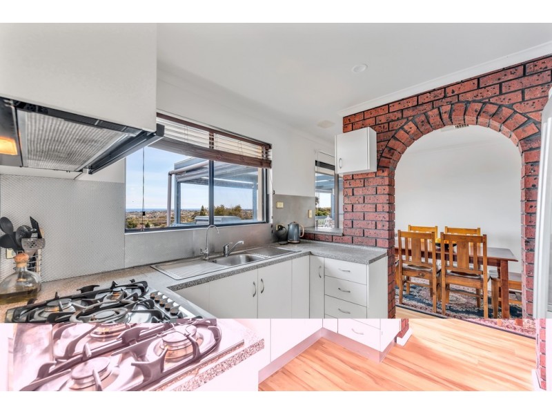 15 Darwendale Street, Huntfield Heights SA 5163