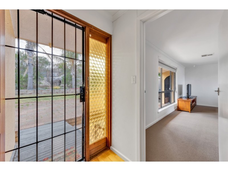 15 Darwendale Street, Huntfield Heights SA 5163