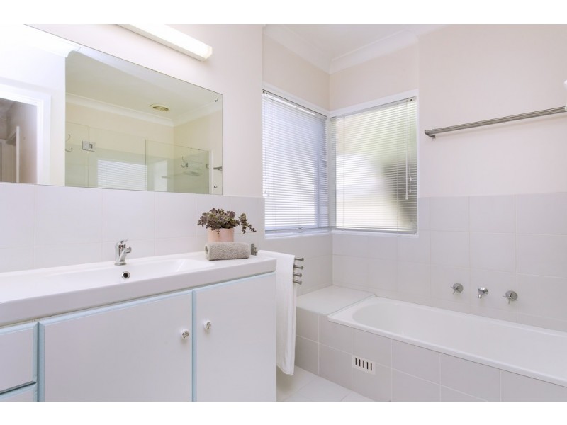 15 Newlands Drive, West Beach SA 5024