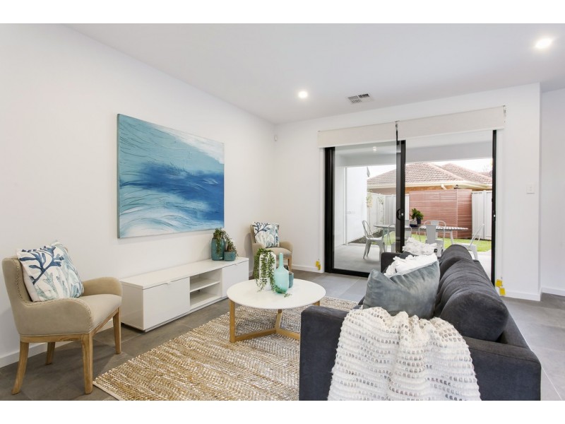 14 Railway Terrace (corner 51 Illawarra Ave), Hove SA 5048