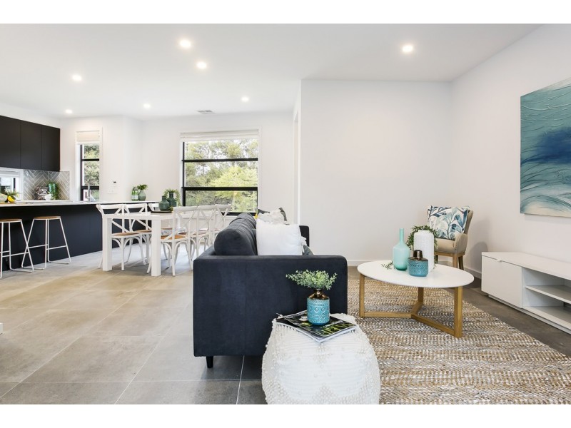 14 Railway Terrace (corner 51 Illawarra Ave), Hove SA 5048