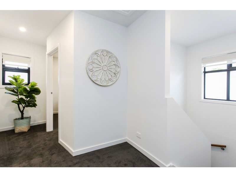 14 Railway Terrace (corner 51 Illawarra Ave), Hove SA 5048