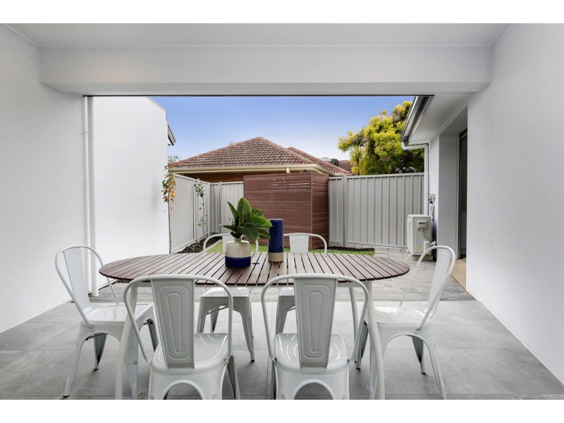 14 Railway Terrace (corner 51 Illawarra Ave), Hove SA 5048