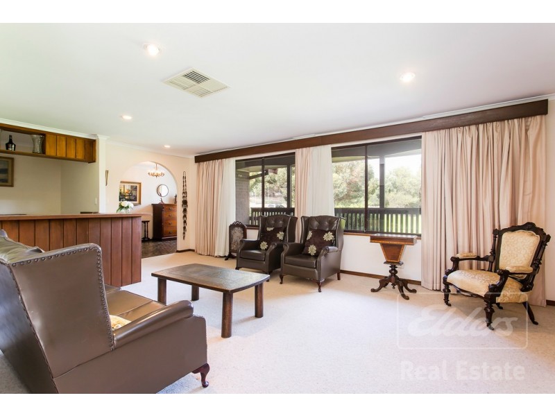 2 Regano Road, Flagstaff Hill SA 5159