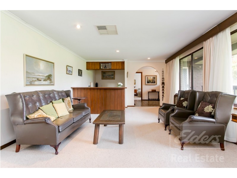 2 Regano Road, Flagstaff Hill SA 5159