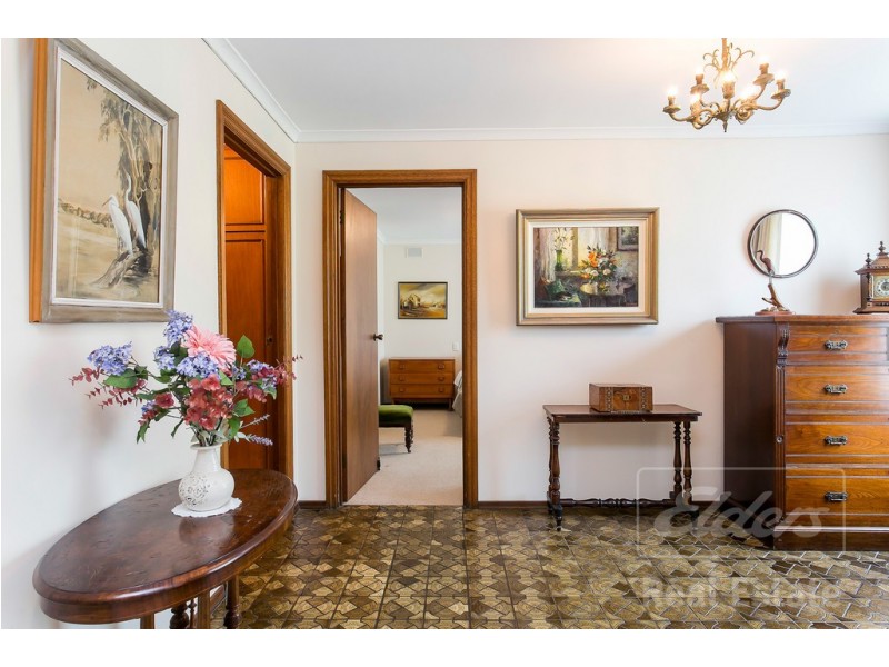 2 Regano Road, Flagstaff Hill SA 5159