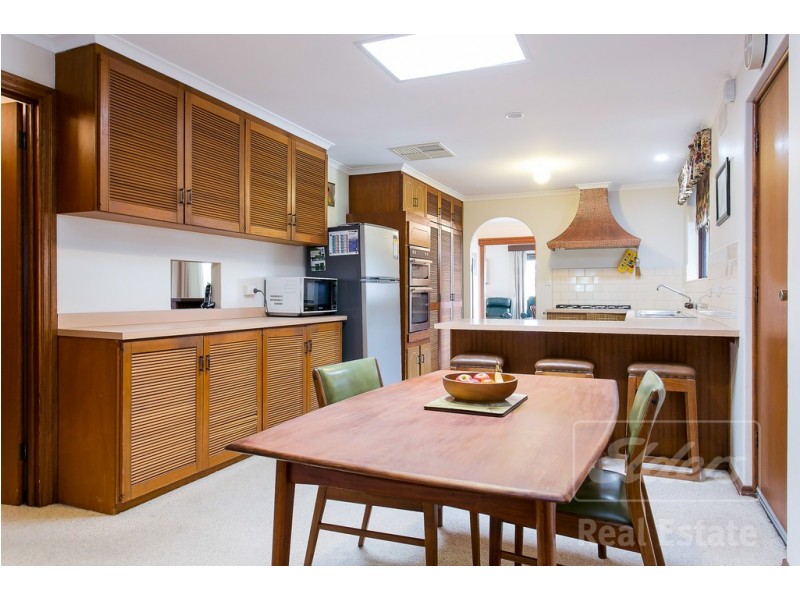 2 Regano Road, Flagstaff Hill SA 5159