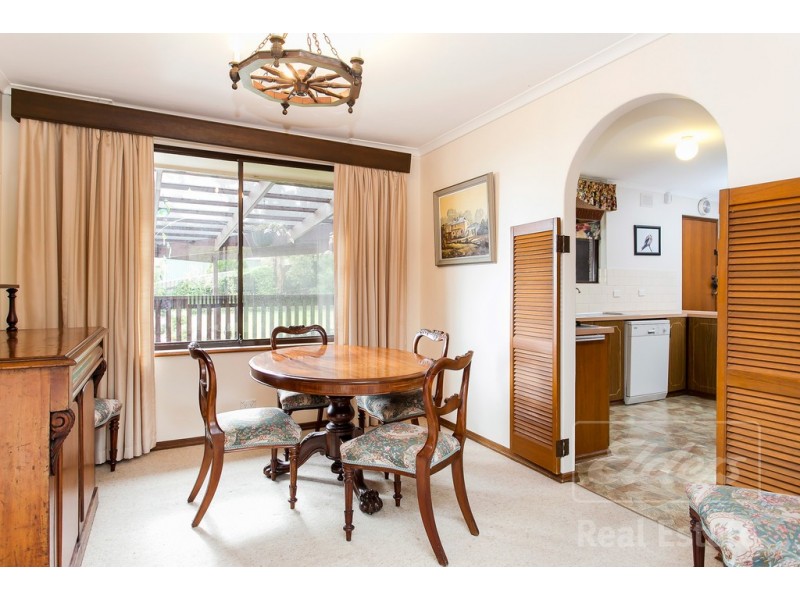 2 Regano Road, Flagstaff Hill SA 5159