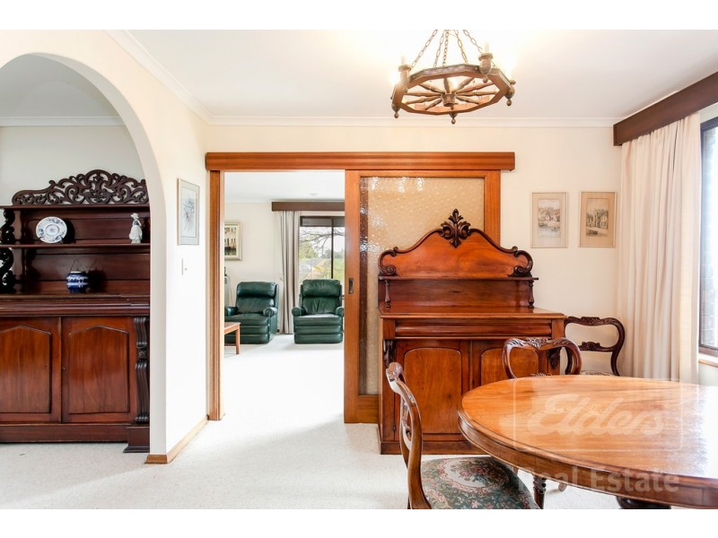 2 Regano Road, Flagstaff Hill SA 5159