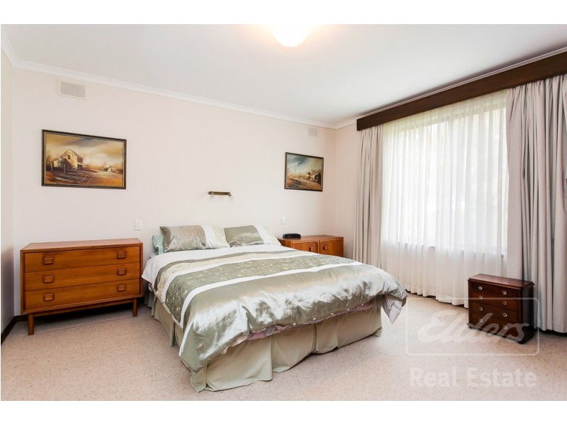 2 Regano Road, Flagstaff Hill SA 5159
