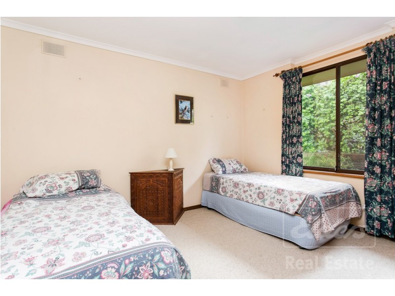 2 Regano Road, Flagstaff Hill SA 5159