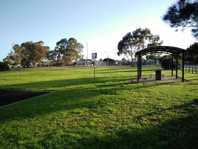 4 and 6 Arkaba Street, Taperoo SA 5017