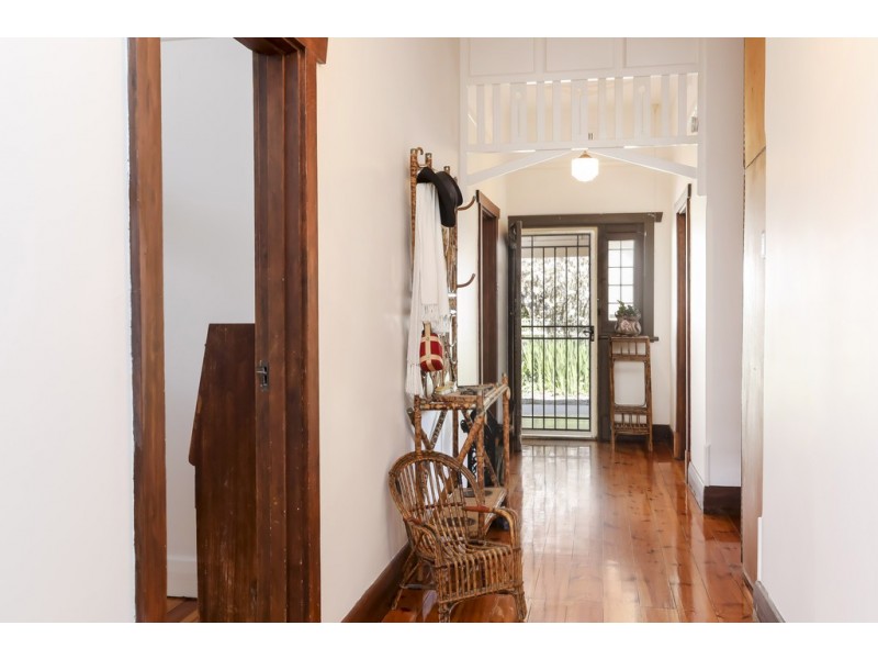 16 Thomas Street, Clarence Gardens SA 5039