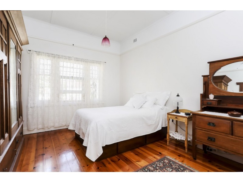 16 Thomas Street, Clarence Gardens SA 5039