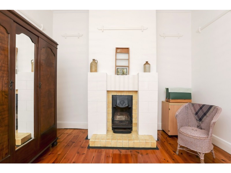 16 Thomas Street, Clarence Gardens SA 5039
