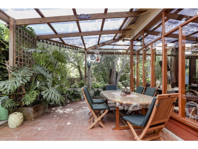 16 Thomas Street, Clarence Gardens SA 5039