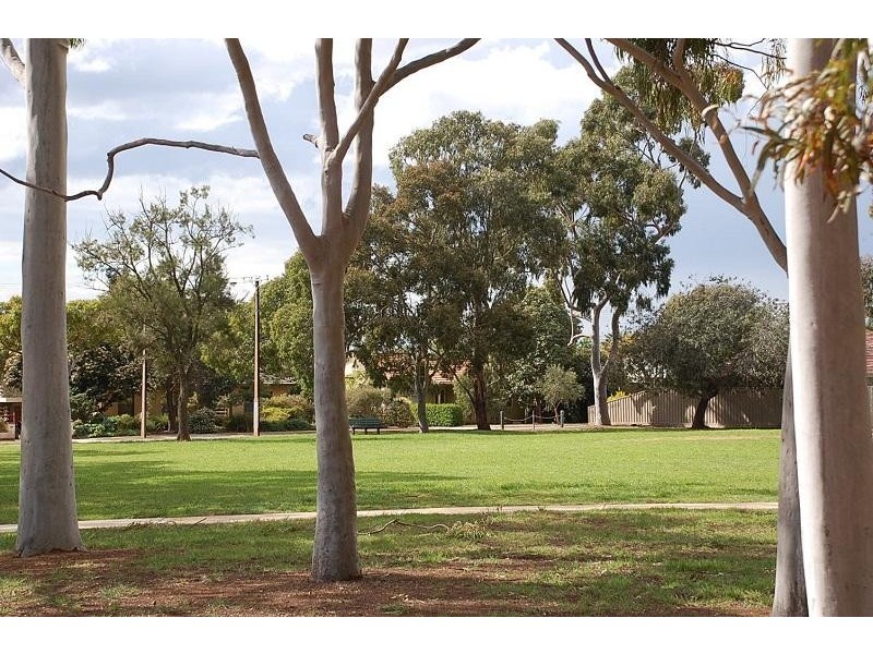 29 Sutton Avenue, Seacombe Gardens SA 5047