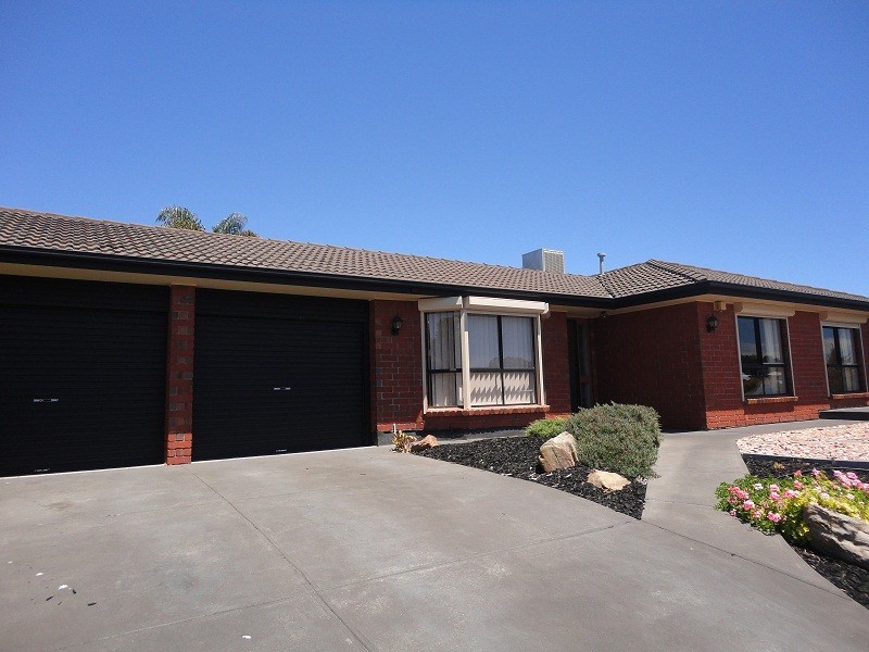 28 Brett Crescent, Hallett Cove SA 5158