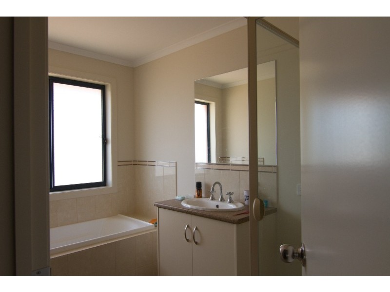 10 McKinna Road, Christie Downs SA 5164