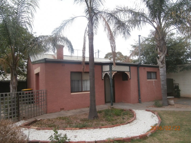 6 Dunrobin Road, Hove SA 5048