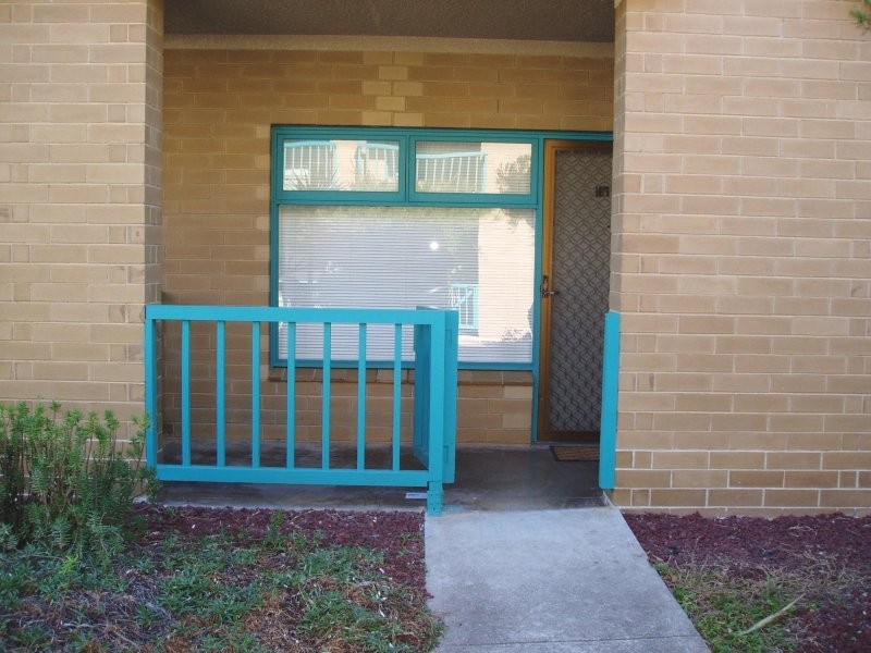 2/194 Seaview Road, Henley Beach South SA 5022