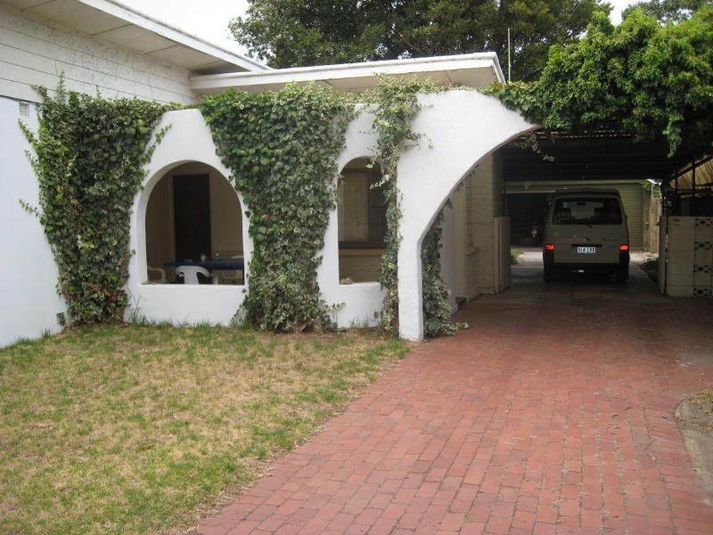 28 Warren Avenue, Glenelg North SA 5045