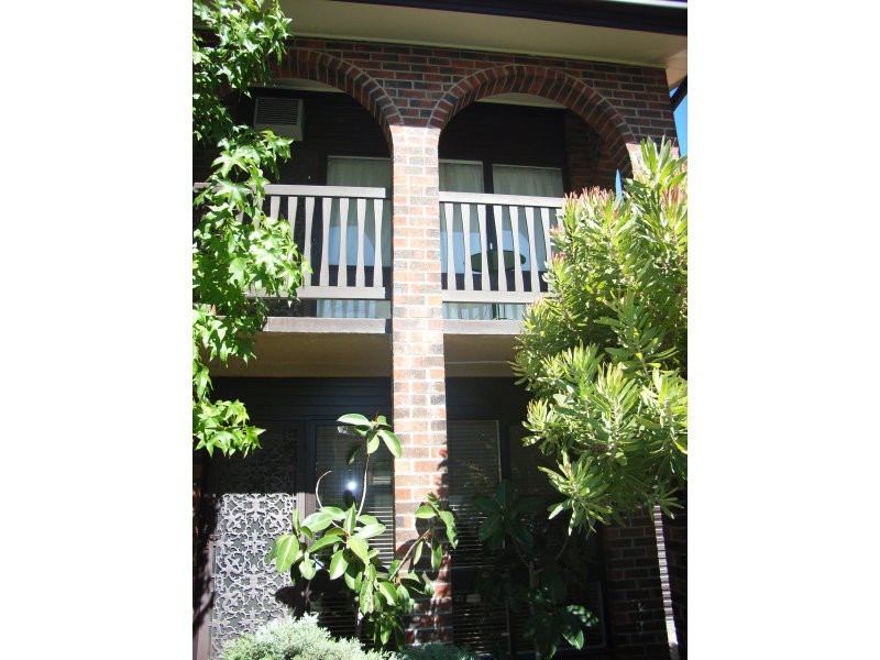 2/18 Byron Road, Black Forest SA 5035