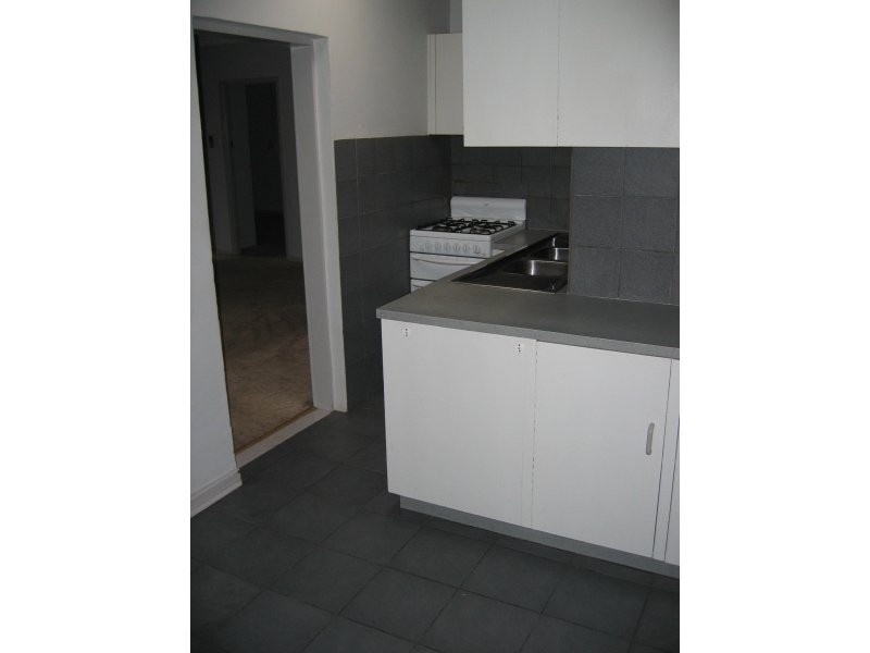 2/2 Alfred Avenue, Seaton SA 5023