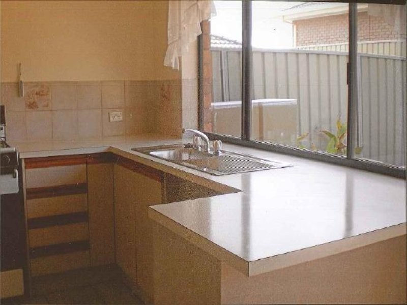 2 Fairhill Street, Hallett Cove SA 5158