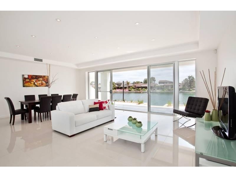 79A Lochside Drive, West Lakes SA 5021