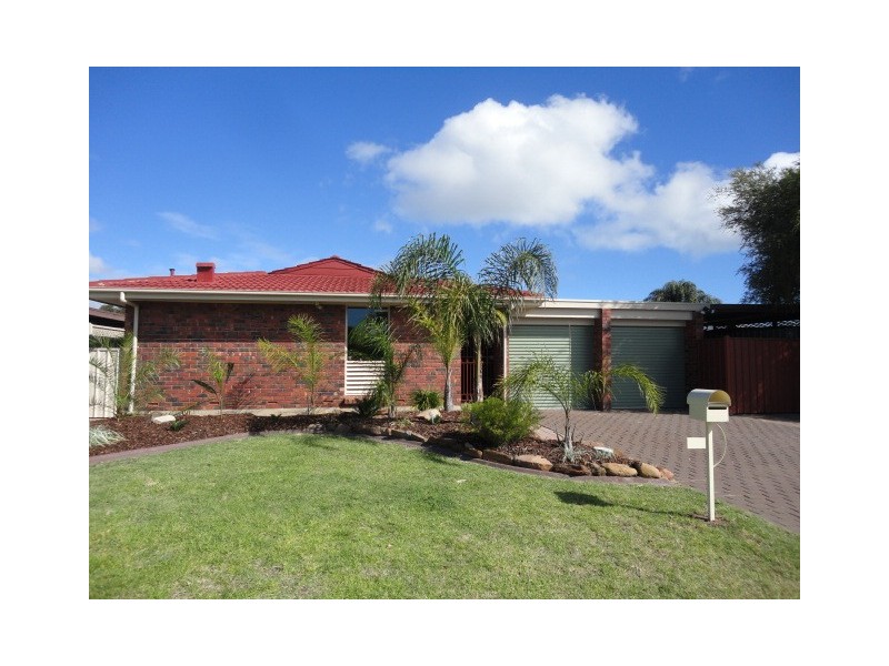 15 HURON GROVE, West Lakes SA 5021
