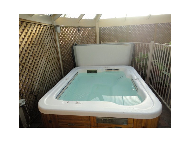 15 HURON GROVE, West Lakes SA 5021