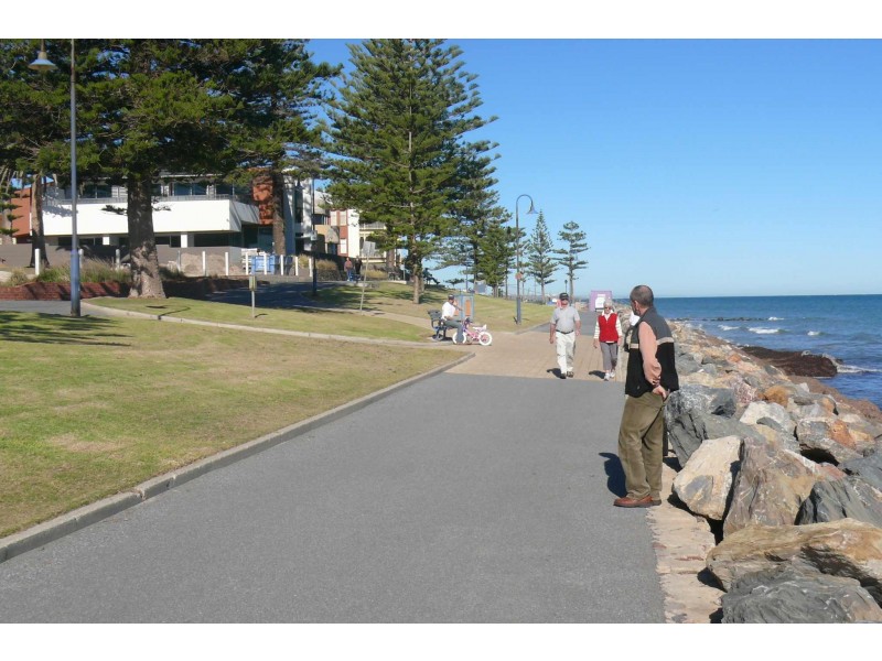 3/18 ROBERT STREET, Glenelg South SA 5045