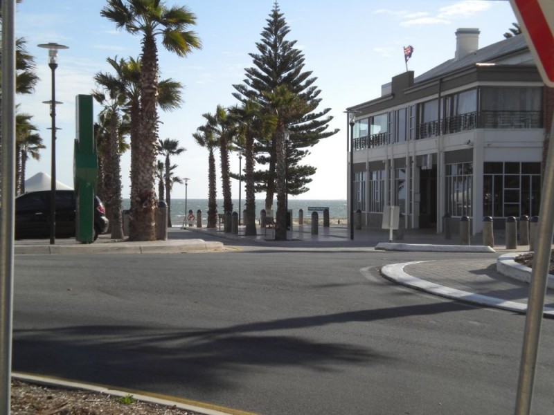 8/582 Seaview Road, Grange SA 5022