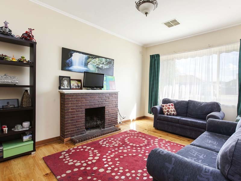 15 Riesling Avenue, Glengowrie SA 5044