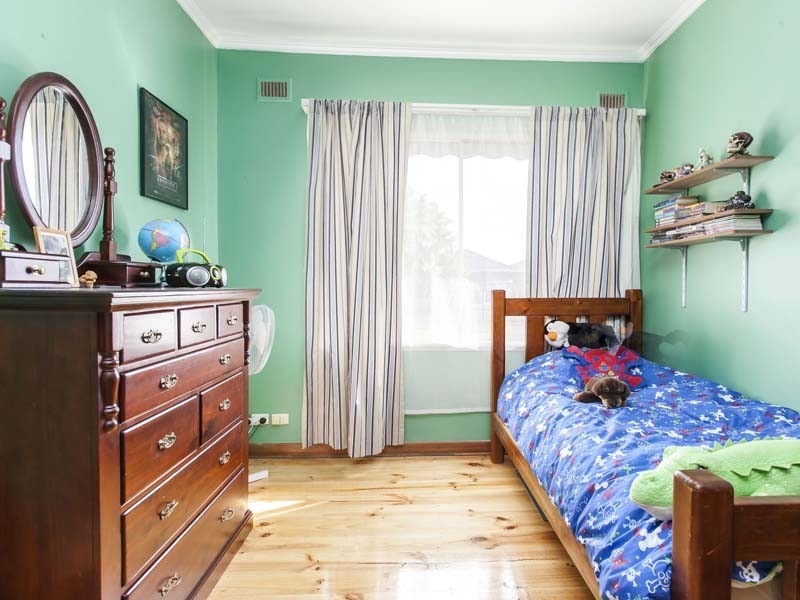 15 Riesling Avenue, Glengowrie SA 5044
