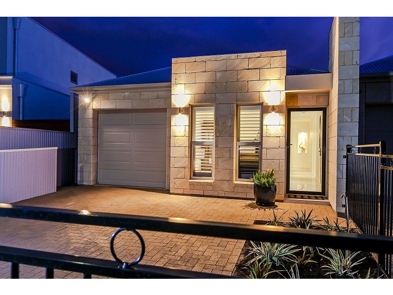 25 Whiteleaf Crescent, Glengowrie SA 5044