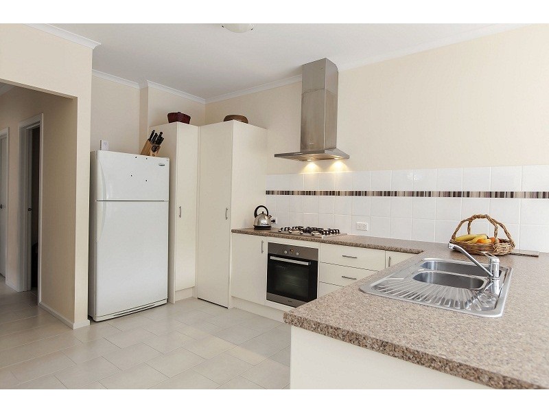 20 Railway Terrace, Hove SA 5048